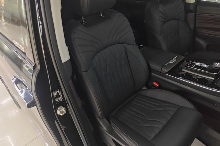 Used GAC Trumpchi M8 2024 Master Series 400T Ultimate Edition Right Front Seat