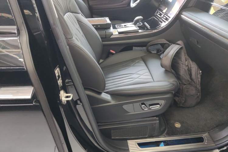 Used GAC Trumpchi M8 2024 Master Series Super Hybrid Edition Right Front Seat