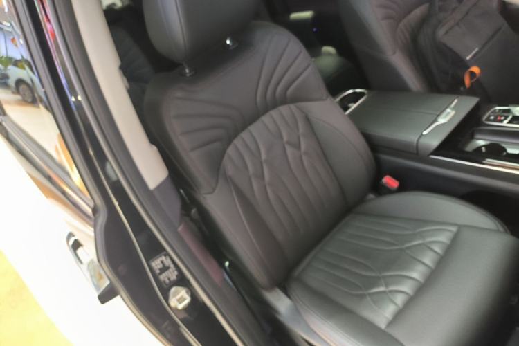 Used GAC Trumpchi M8 2024 Master Series 400T Ultimate Edition Right Front Seat