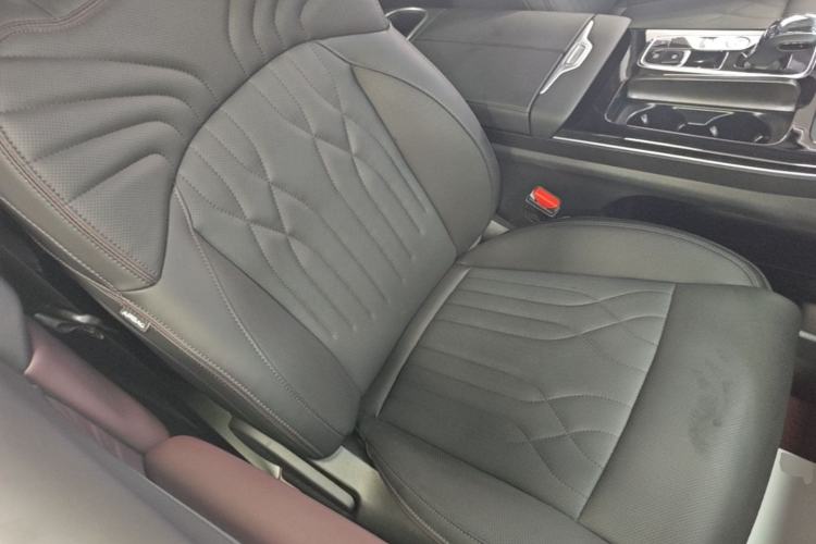 Used GAC Trumpchi M8 2024 Master Series 400T Prestige Edition Right Front Seat