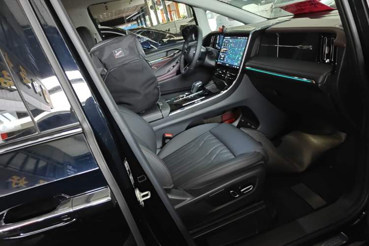 Used GAC Trumpchi M8 2024 Master Series 400T Ultimate Edition Right Front Seat