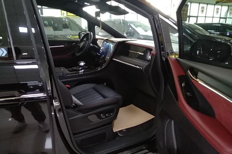 Used GAC Trumpchi M8 2024 Zongshi Series 400T Ultimate Edition Right Front Seat