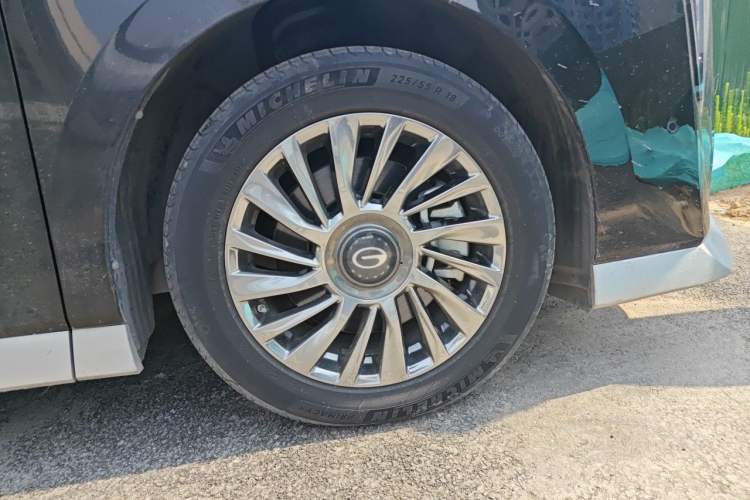 Used GAC Trumpchi M8 2024 Zongshi Series 400T Pioneer Edition Right Front Wheel Hub