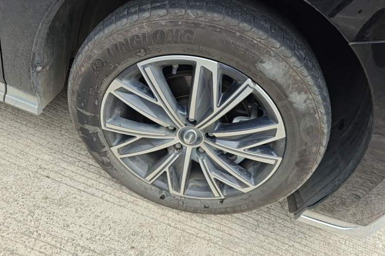 Used GAC Trumpchi M8 2024 Master Series 400T Prestige Edition Right Front Wheel Hub