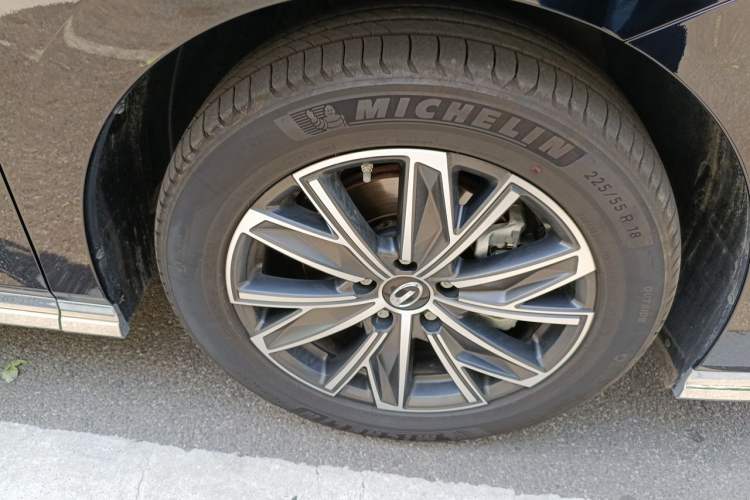 Used GAC Trumpchi M8 2024 Master Series 400T Ultimate Edition Right Front Wheel Hub