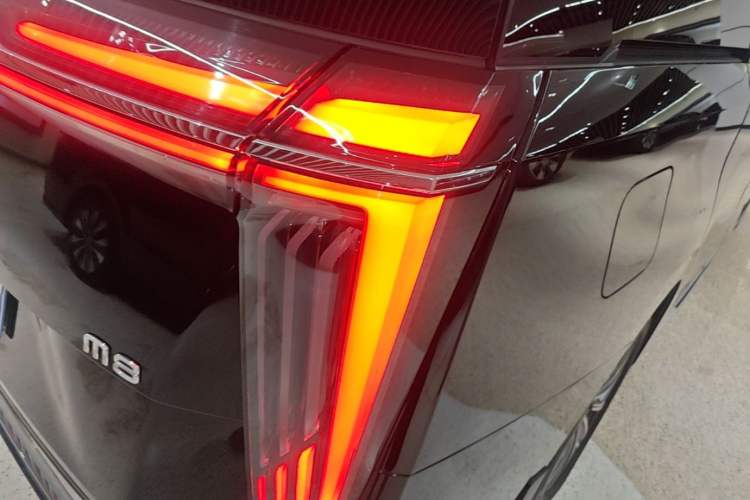 Used GAC Trumpchi M8 2024 Master Series 400T Prestige Edition Right Rear Taillight