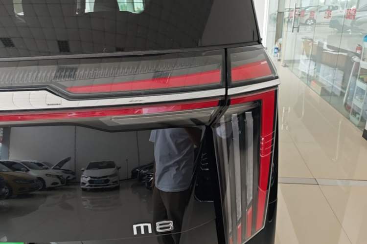 Used GAC Trumpchi M8 2024 Master Series 400T Prestige Edition Right Rear Taillight