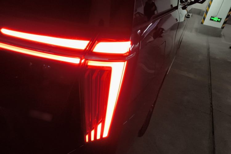 Used GAC Trumpchi M8 2024 Master Series 400T Ultimate Edition Right Rear Taillight