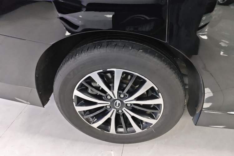 Used GAC Trumpchi M8 2024 Lingxiu Series 390T Luxury Edition Right Rear Wheel Hub