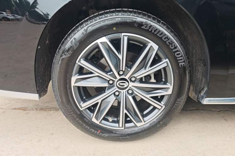 Used GAC Trumpchi M8 2024 Master Series 400T Prestige Edition Right Rear Wheel Hub
