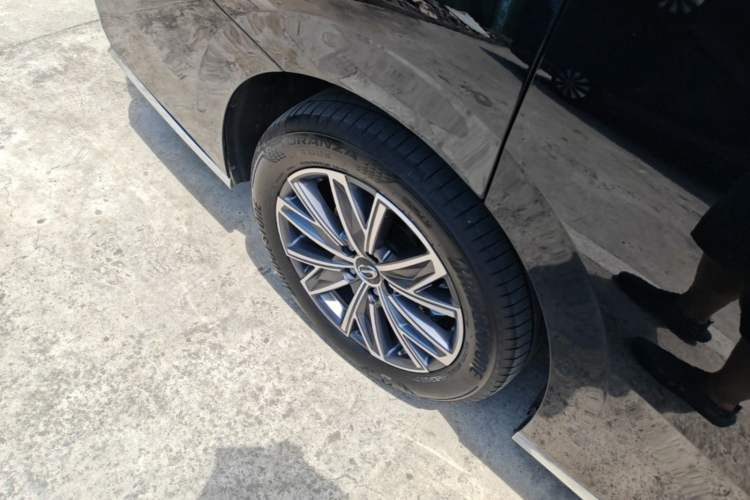 Used GAC Trumpchi M8 2024 Master Series 400T Prestige Edition Right Rear Wheel Hub