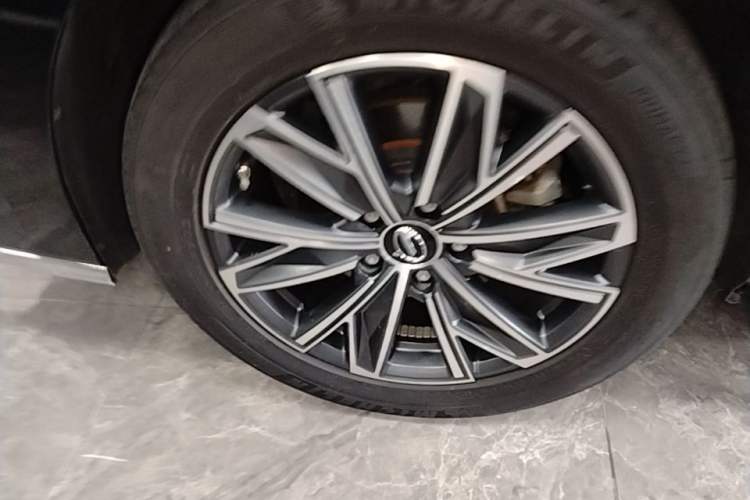 Used GAC Trumpchi M8 2024 Master Series 400T Ultimate Edition Right Rear Wheel Hub