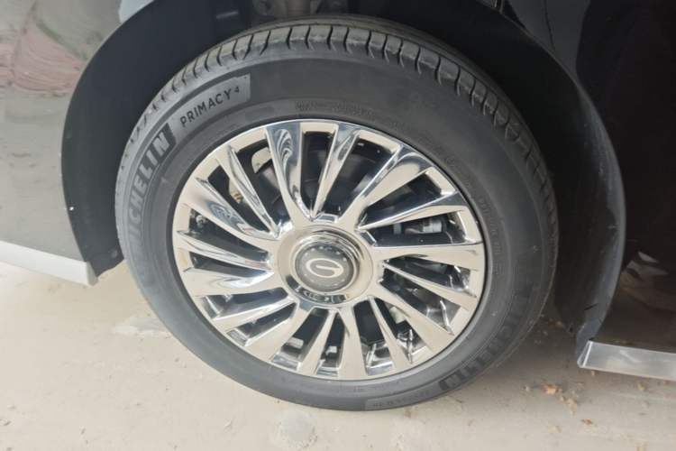 Used GAC Trumpchi M8 2024 Zongshi Series 400T Ultimate Edition Right Rear Wheel Hub