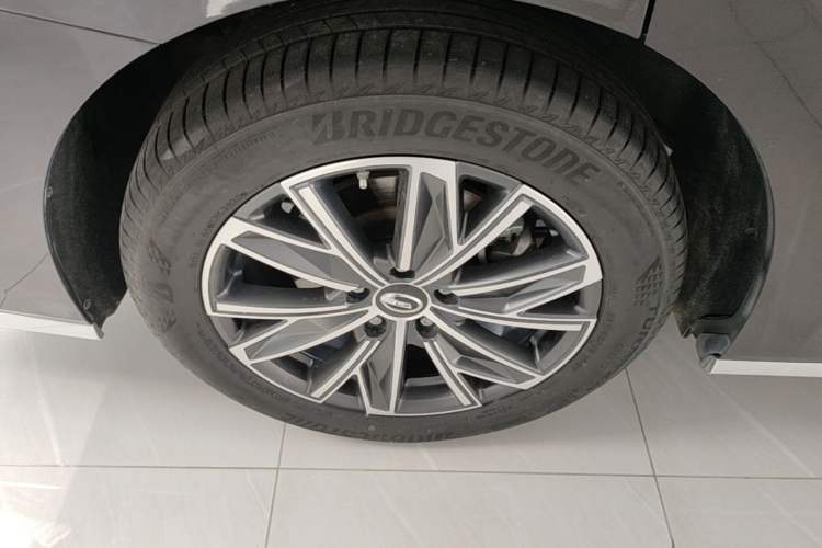 Used GAC Trumpchi M8 2024 Master Series 400T Prestige Edition Right Rear Wheel Hub