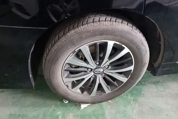Used GAC Trumpchi M8 2024 Lingxiu Series 390T Luxury Edition Right Rear Wheel Hub