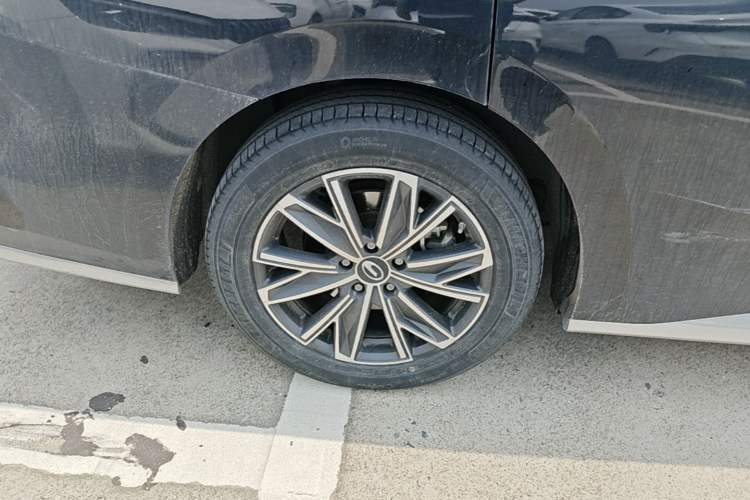 Used GAC Trumpchi M8 2024 Master Series 400T Ultimate Edition Right Rear Wheel Hub