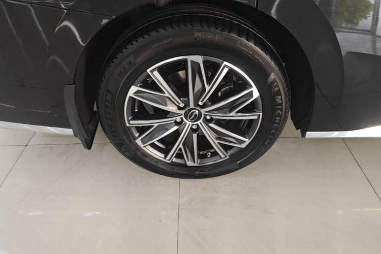 Used GAC Trumpchi M8 2024 Master Series 400T Ultimate Edition Right Rear Wheel Hub