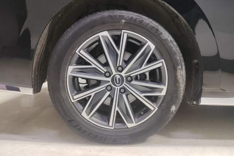 Used GAC Trumpchi M8 2024 Master Series 400T Ultimate Edition Right Rear Wheel Hub
