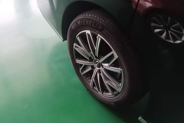 Used GAC Trumpchi M8 2024 Master Series 400T Ultimate Edition Right Rear Wheel Hub