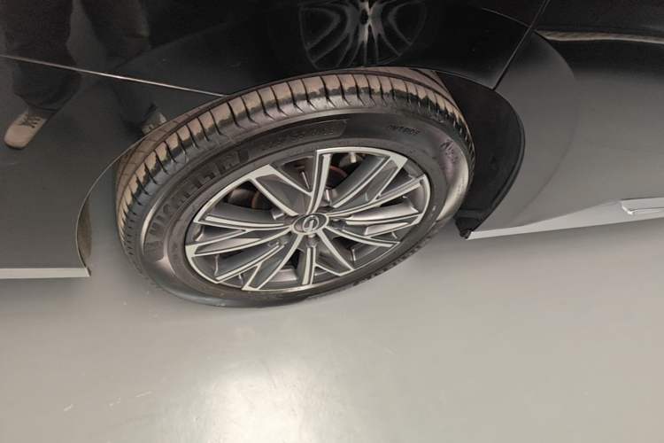 Used GAC Trumpchi M8 2024 Master Series 400T Ultimate Edition Right Rear Wheel Hub