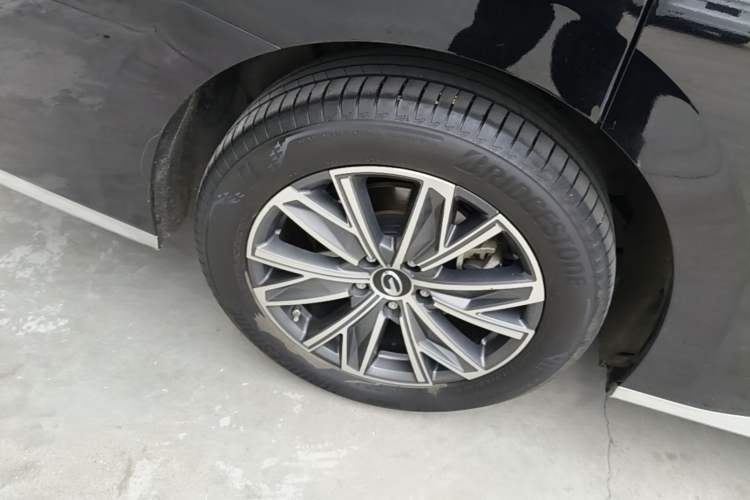 Used GAC Trumpchi M8 2024 Master Series 400T Prestige Edition Right Rear Wheel Hub