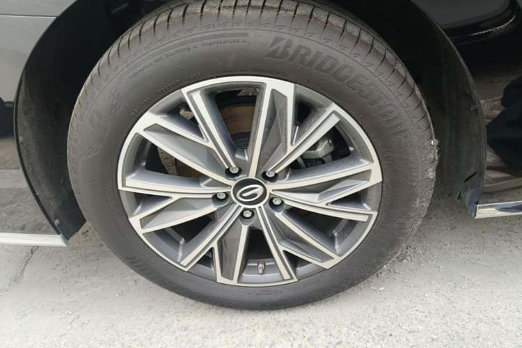 Used GAC Trumpchi M8 2024 Master Series 400T Prestige Edition Right Rear Wheel Hub