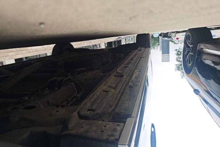 Used GAC Trumpchi M8 2024 Master Series 400T Prestige Edition Right Side Sill