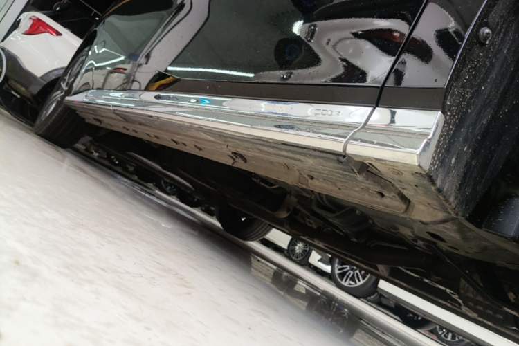 Used GAC Trumpchi M8 2024 Master Series 400T Ultimate Edition Right Side Sill