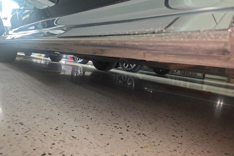 Used GAC Trumpchi M8 2024 Master Series 400T Prestige Edition Right Side Sill