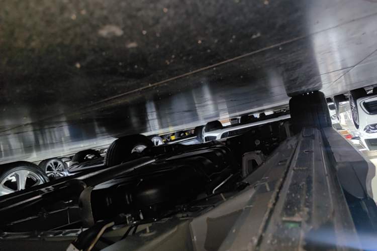 Used GAC Trumpchi M8 2024 Master Series 400T Prestige Edition Right Side Sill
