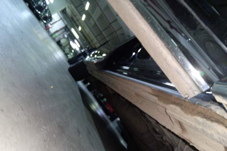 Used GAC Trumpchi M8 2024 Master Series 400T Ultimate Edition Right Side Sill