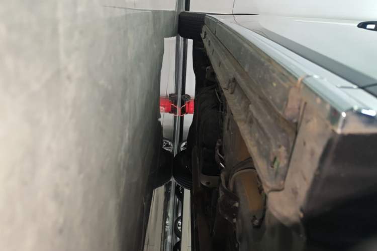 Used GAC Trumpchi M8 2024 Master Series 400T Prestige Edition Right Side Sill