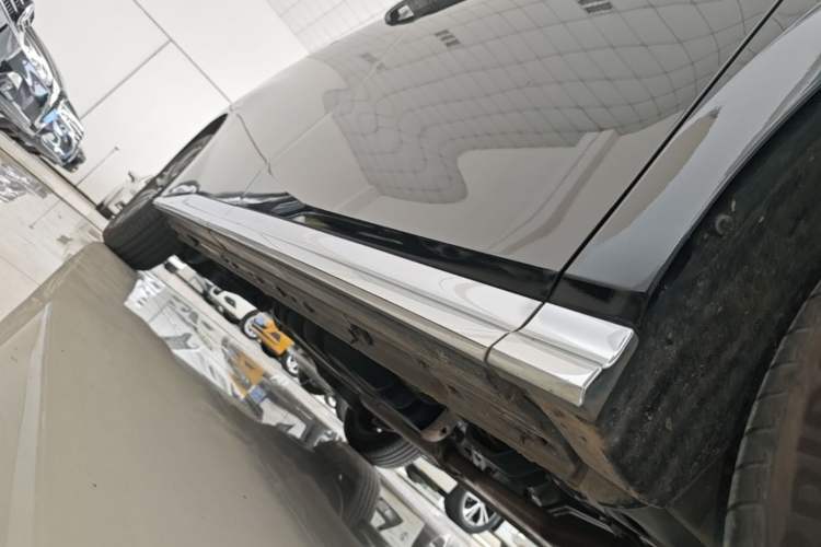 Used GAC Trumpchi M8 2024 Master Series 400T Prestige Edition Right Side Sill