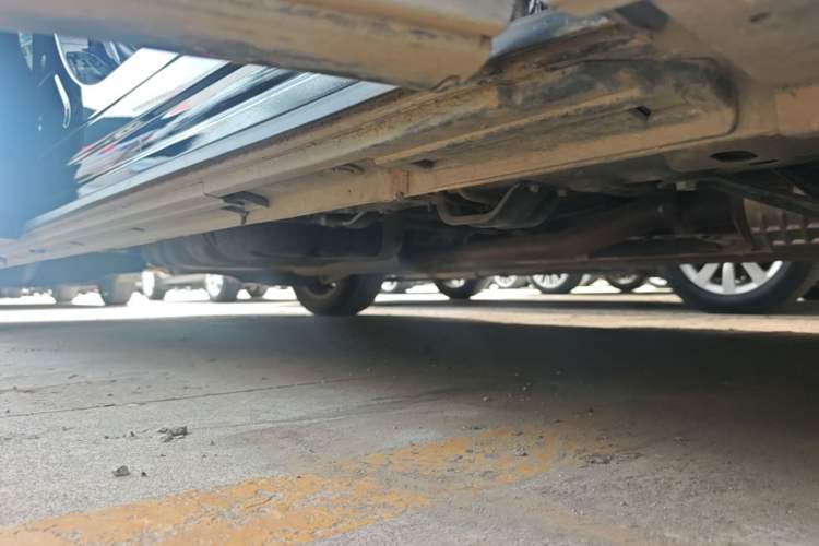 Used GAC Trumpchi M8 2024 Master Series 400T Prestige Edition Right Side Sill