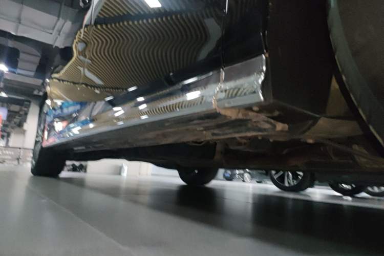 Used GAC Trumpchi M8 2024 Master Series 400T Ultimate Edition Right Side Sill