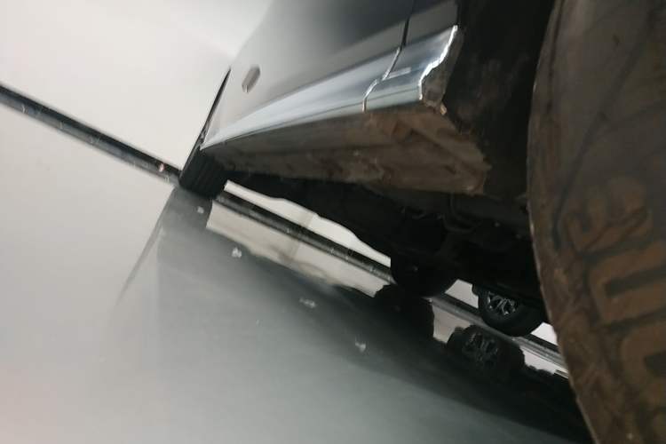 Used GAC Trumpchi M8 2024 Master Series 400T Prestige Edition Right Side Sill
