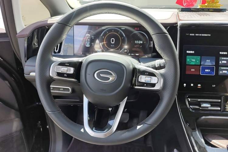 Used GAC Trumpchi M8 2024 Master Series 400T Prestige Edition Steering Wheel