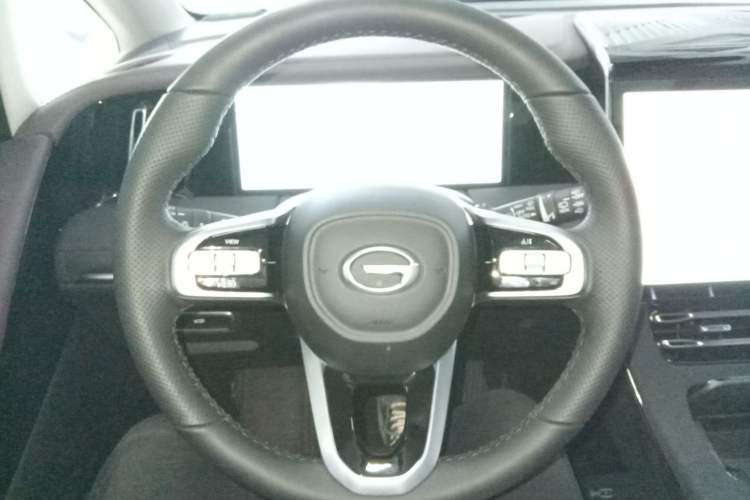 Used GAC Trumpchi M8 2024 Master Series 400T Prestige Edition Steering Wheel