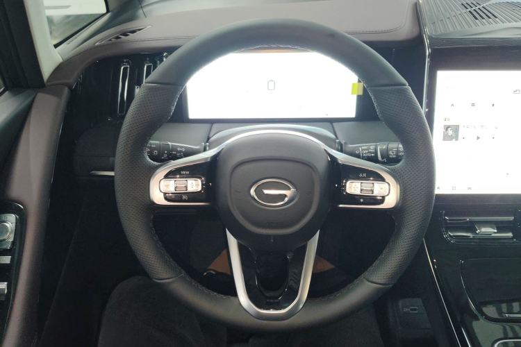 Used GAC Trumpchi M8 2024 Master Series 400T Prestige Edition Steering Wheel