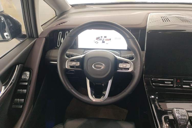 Used GAC Trumpchi M8 2024 Master Series 400T Prestige Edition Steering Wheel