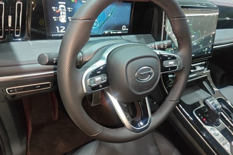 Used GAC Trumpchi M8 2024 Master Series 400T Prestige Edition Steering Wheel