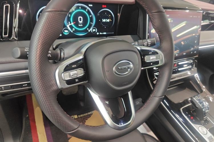 Used GAC Trumpchi M8 2024 Master Series 400T Prestige Edition Steering Wheel