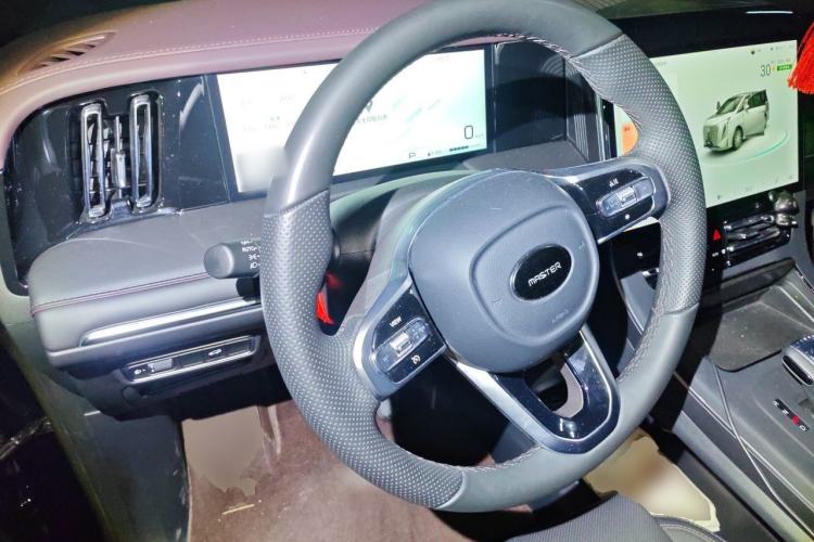 Used GAC Trumpchi M8 2024 Master Series 400T Prestige Edition Steering Wheel