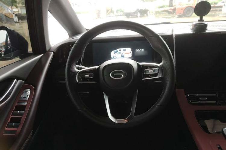 Used GAC Trumpchi M8 2024 Master Series 400T Prestige Edition Steering Wheel