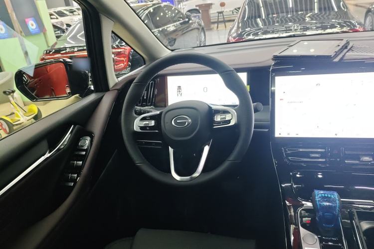 Used GAC Trumpchi M8 2024 Master Series 400T Prestige Edition Steering Wheel