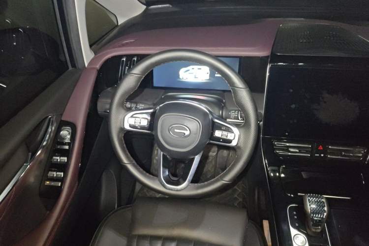 Used GAC Trumpchi M8 2024 Master Series 400T Prestige Edition Steering Wheel