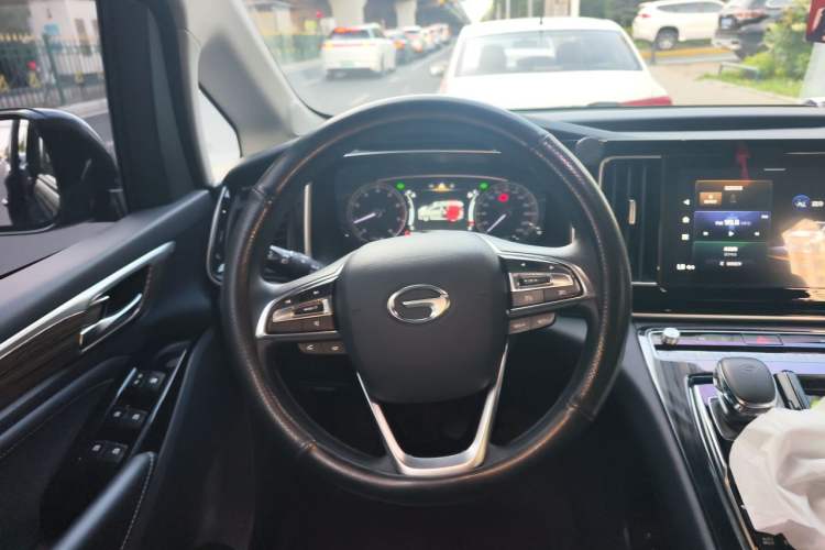 Used GAC Trumpchi M8 2024 Lingxiu Series 390T Luxury Edition Steering Wheel