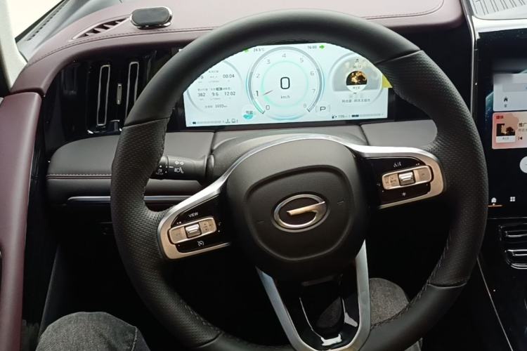 Used GAC Trumpchi M8 2024 Master Series 400T Prestige Edition Steering Wheel