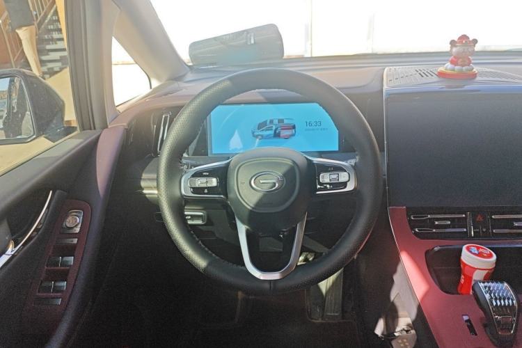 Used GAC Trumpchi M8 2024 Master Series 400T Ultimate Edition Steering Wheel