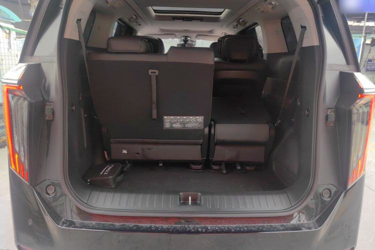 Used GAC Trumpchi M8 2024 Master Series Super Hybrid Edition Trunk